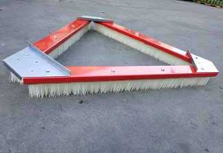 artificial-grass- triangular-brush