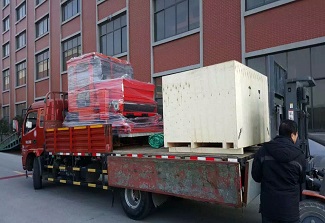 automatic-sand-infill-and-brush-machine-loading