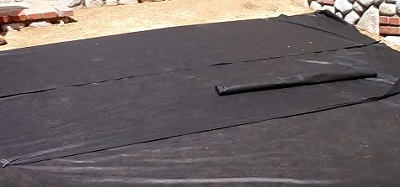 Non-woven-weed-barrier
